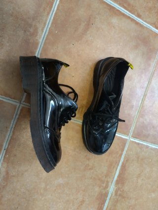 Zapatos charol Ravetti negros