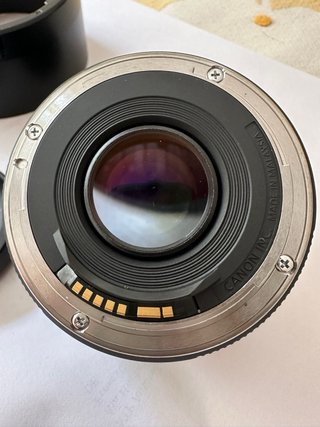 Canon 50mm f1.8 STM + Parasol