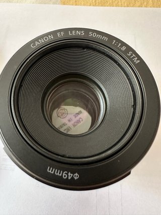 Canon 50mm f1.8 STM + Parasol