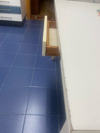 Mesa de cocina madera lacada blanca