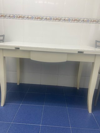 Mesa de cocina madera lacada blanca