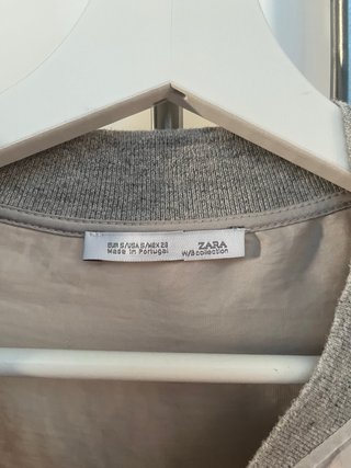 Cazadora Zara ligera beige/gris Talla S