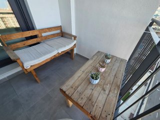 Conjunto sofá y mesa de jardín exterior