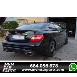 Salidas dobles de escape Mercedes tipo C63