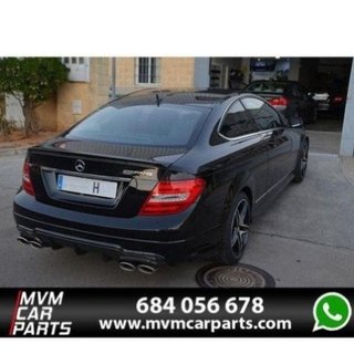 Salidas dobles de escape Mercedes tipo C63