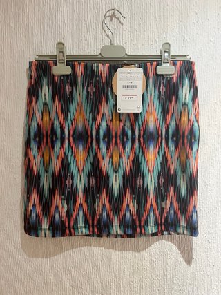 Minifalda estampada Stradivarius