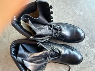 Botas militares negras