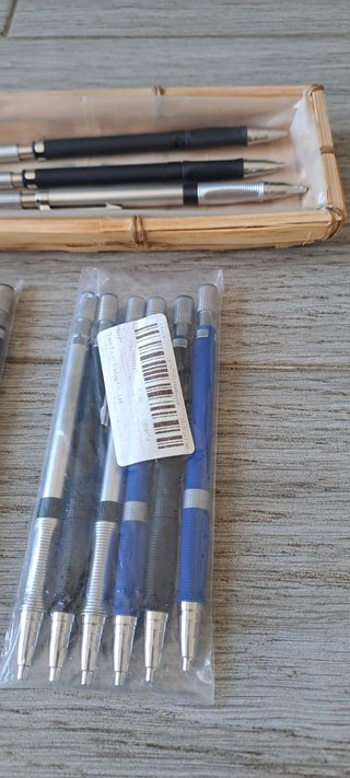 27 Lapiceros Mecánicos 2.0 mm + Cestita Regalo