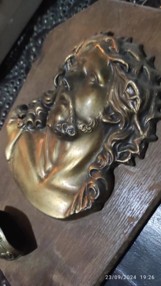 Metopa Bronce Cristo Expiación Con Pila
