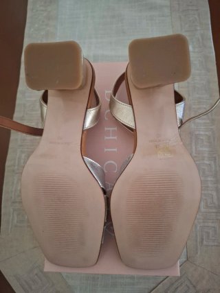 Sandalias DCHICA Talla 40 Doradas y Plateadas