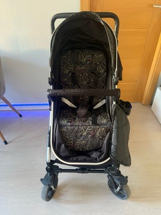 Cochecito de bebé negro estampado