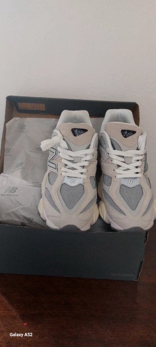 Scarpe New Balance 9060 Tg 45 Beige/Grigio