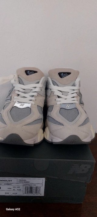 Scarpe New Balance 9060 Tg 45 Beige/Grigio