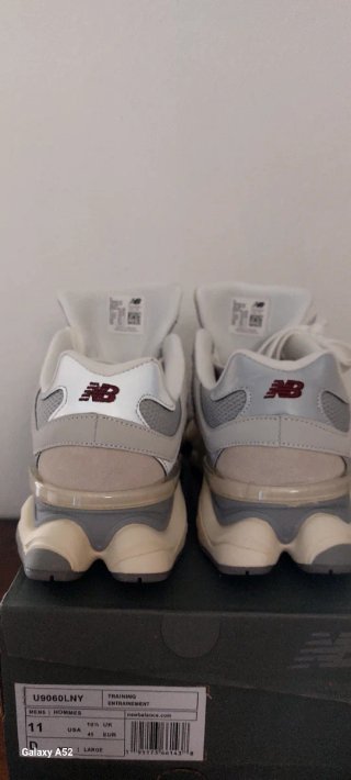 Scarpe New Balance 9060 Tg 45 Beige/Grigio