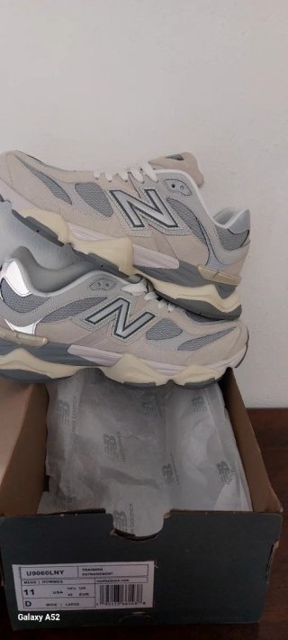 Scarpe New Balance 9060 Tg 45 Beige/Grigio
