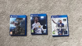 PS4 (PlayStation 4) Negra + Juegos y Mandos