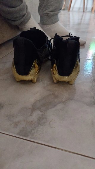 Adidas Adizero Botas Fútbol Negras y Doradas