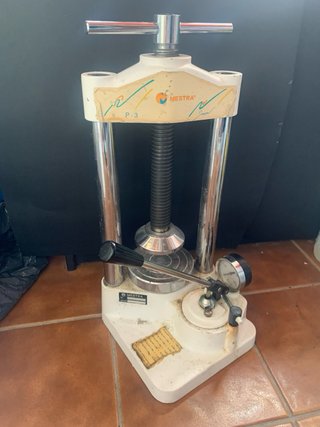 Vendo maquinaria de laboratorio dental
