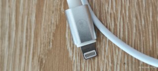 Cable 2 en 1 Lightning y Micro USB Blanco