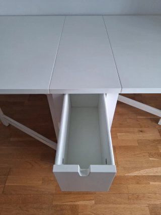 Mesa abatible con cajones blanca