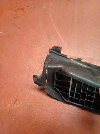 Reposapiés derecho Suzuki Burgman 125 2014