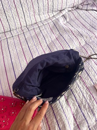 Bolso de mano veraniego conchas
