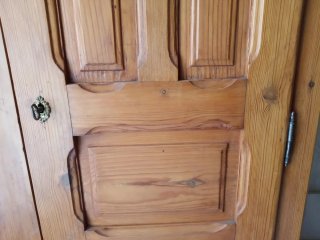 Armario antiguo madera cerezo