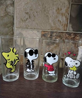 Set 4 Vasos Snoopy y Woodstock
