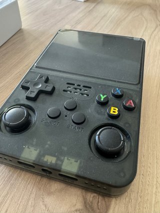 Consola Portátil Game Master R36S