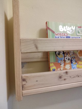 Estantería de madera Lufe