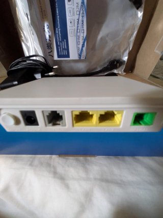 Router Fritz!Box 7530AX + ONT EG8120L