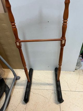 Galan de noche madera o maniqui (Casero) c/ruedas