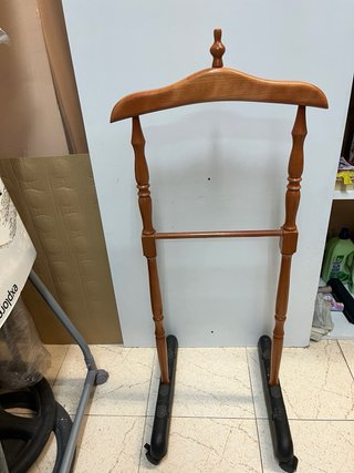 Galan de noche madera o maniqui (Casero) c/ruedas