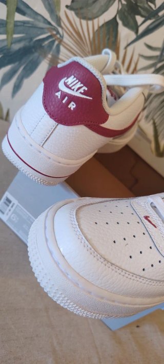 Nike Air Force 1 Talla 39 Rosa y Blanco nuevas