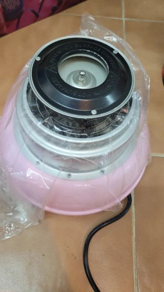 Máquina de algodón de azúcar rosa
