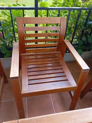 Conjunto Banco de madera de teka y dos sillas o bu