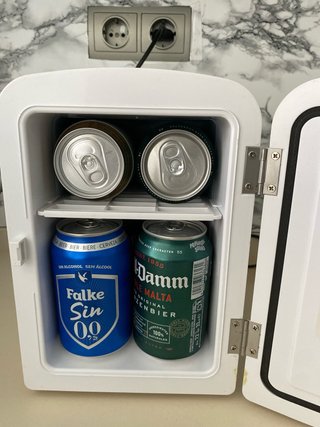Mini nevera AstroAI
