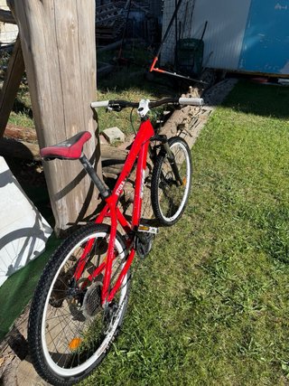 Bicicleta Berg Stuka Urban/Dirt Roja