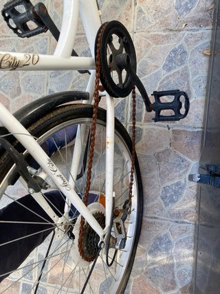 Bicicleta Paseo Blanca con Cesta