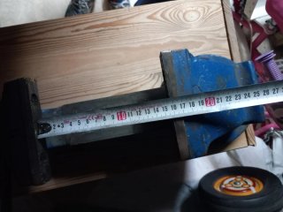 Tornillo de banco azul