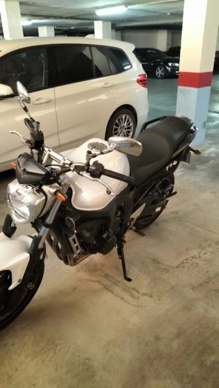 Yamaha FZ6 S2 Naked Blanca 2007