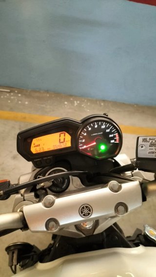 Yamaha FZ6 S2 Naked Blanca 2007