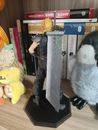 Figura Cloud Final Fantasy VII Ichiban Kuji