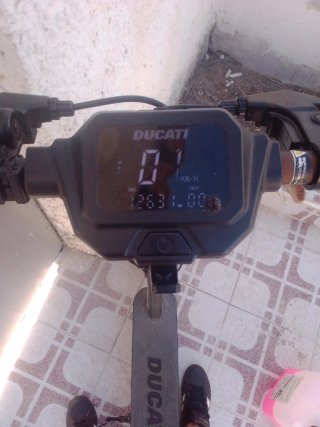 Patín Eléctrico Ducati PRO
