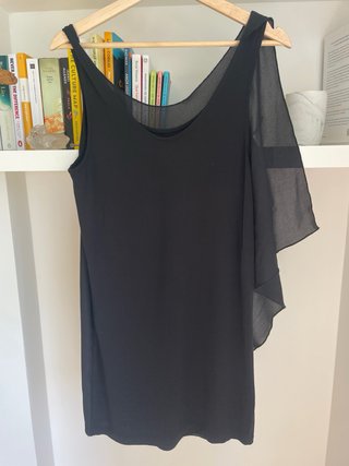 Vestido Zara negro corto