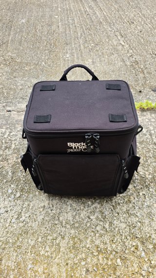 Mochila pesca Black Magic + lote completo