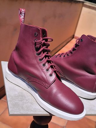 Botas Dr. Martens piel suave moradas n° 45