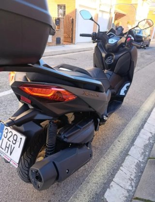 Yamaha Xmax 400 - 4000km