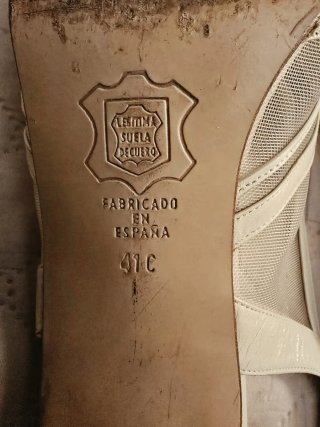 Zapatos beige