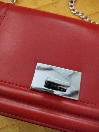 Bolso granate/rojo Stradivarius